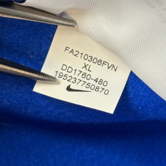 Nike Therma-FIT Mens XL Blue All Over Logo Print Hoodie - Picture 4 of 13